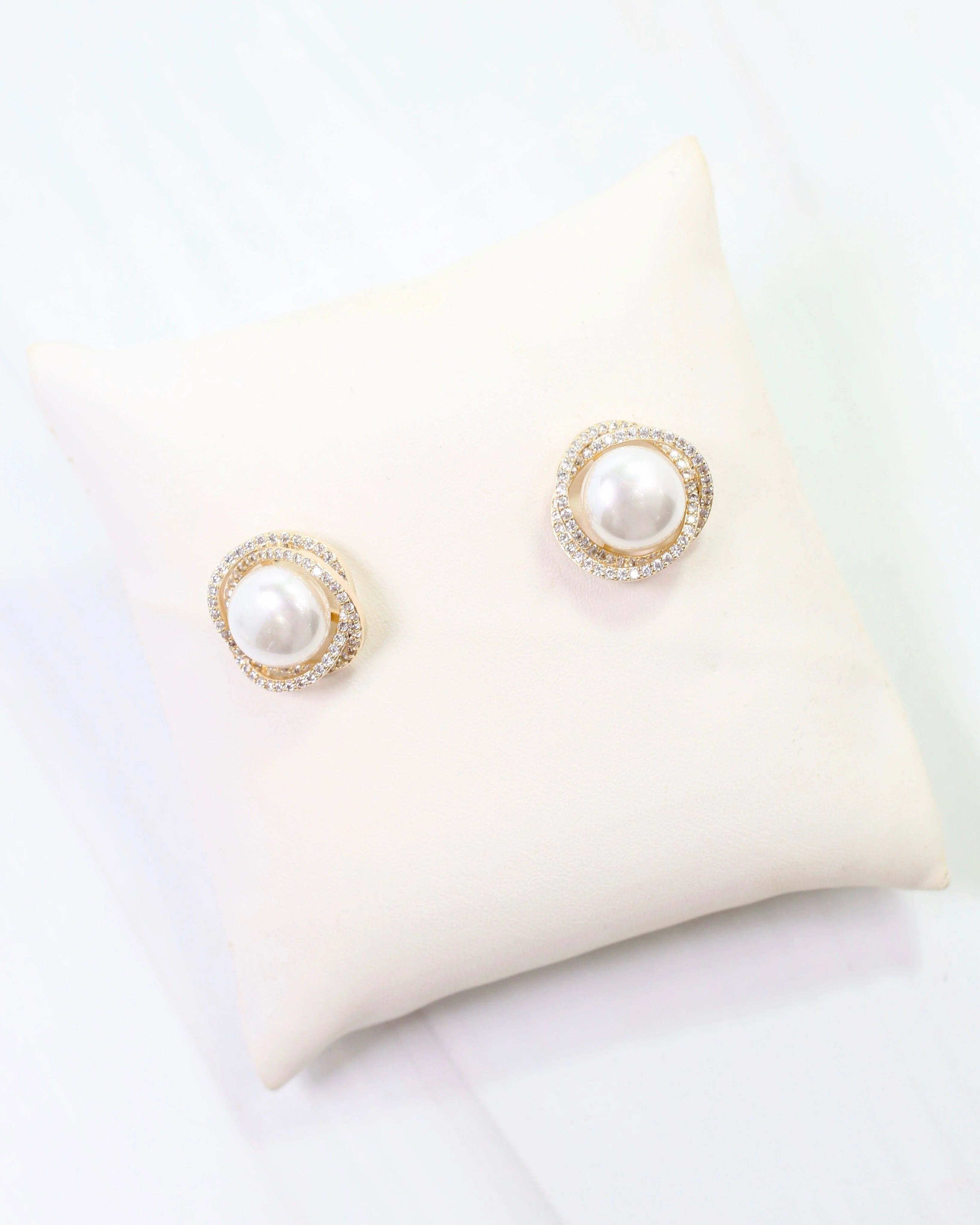 Pendleton Pear & Gold Stud Earring